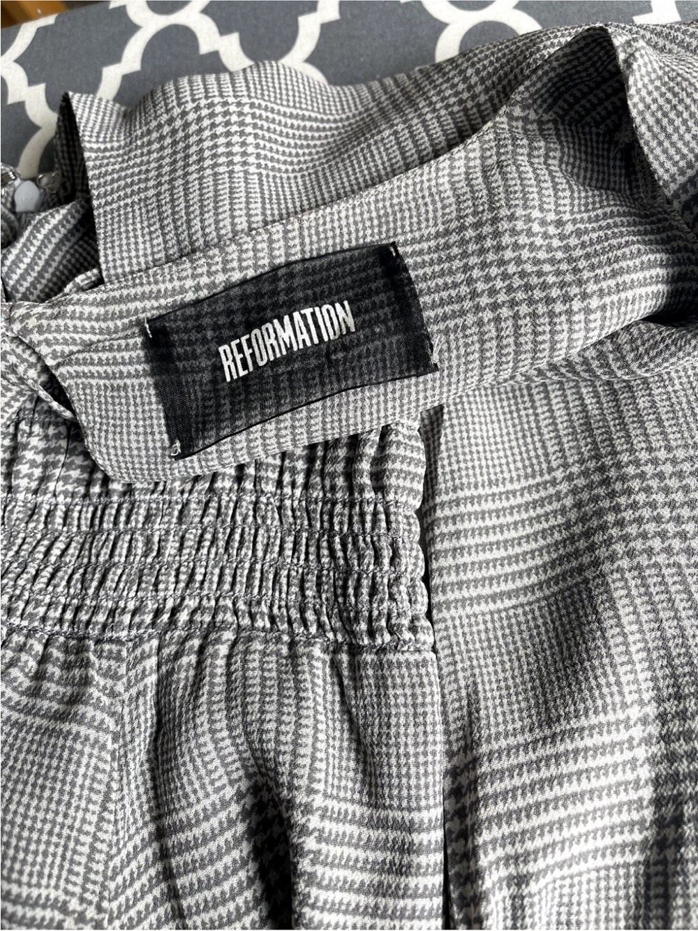 Reformation Gray Long Sleeve Mini Dress in Aberdeen Wilder - Picture 3 of 5
